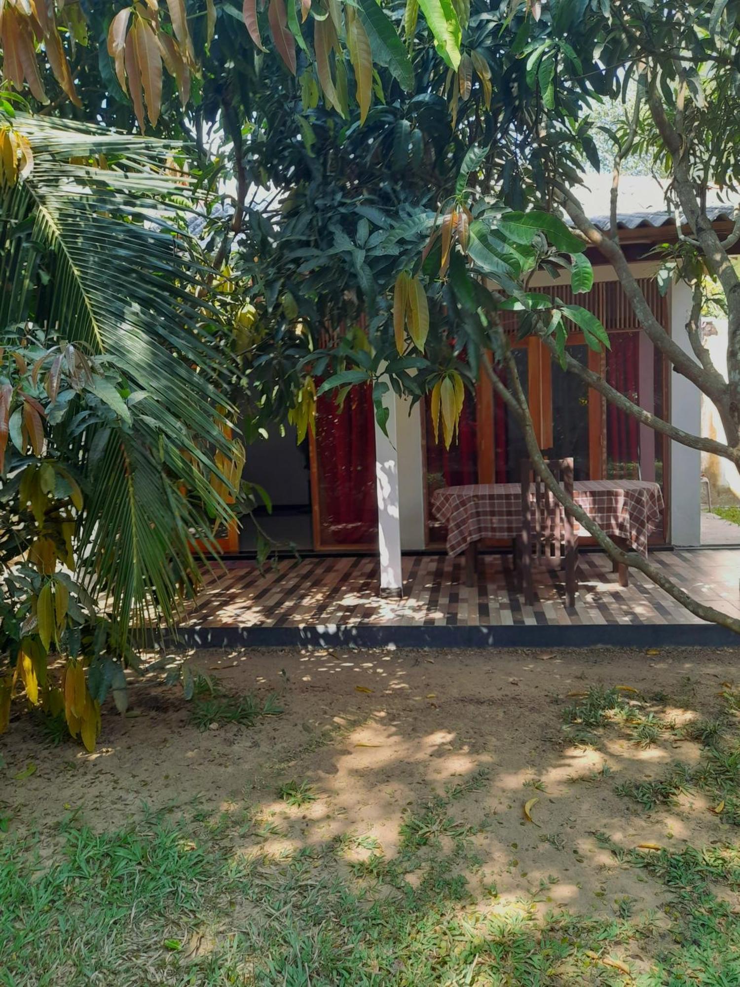 Dinuri Villa Tangalle Exterior photo